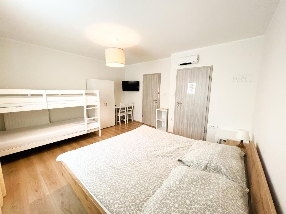 Hop House Garni Hotel Postojna Exterior foto