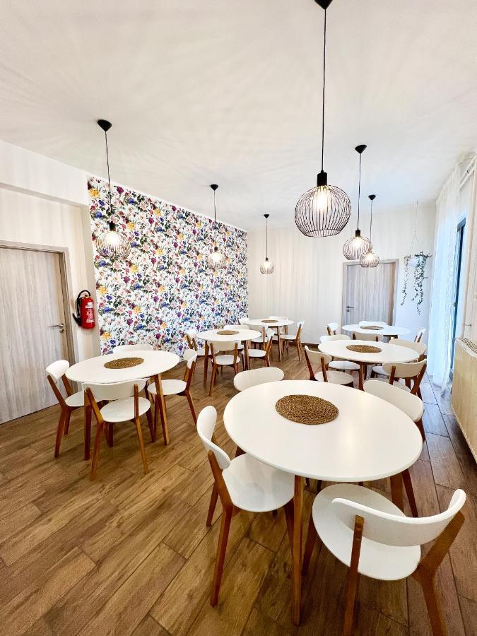 Hop House Garni Hotel Postojna Exterior foto