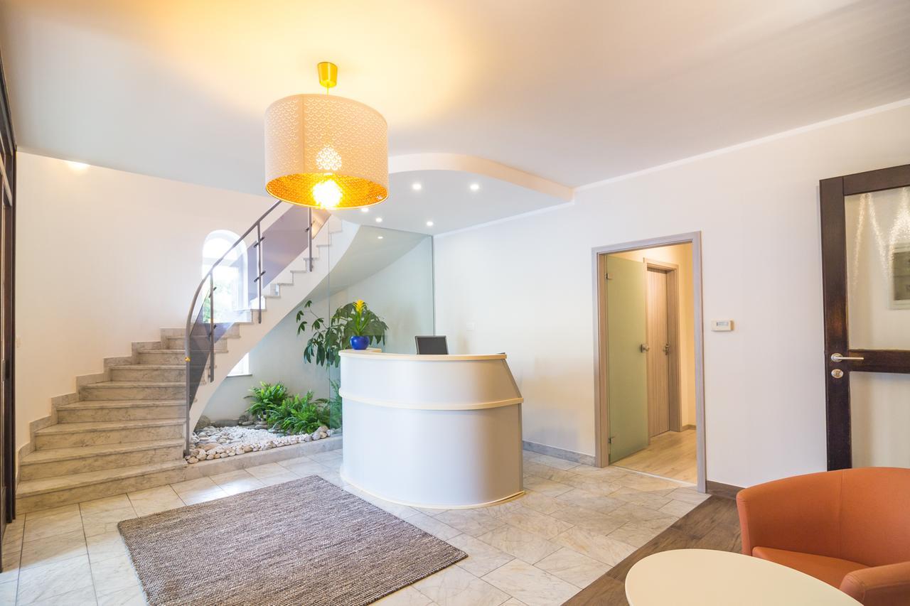 Hop House Garni Hotel Postojna Exterior foto
